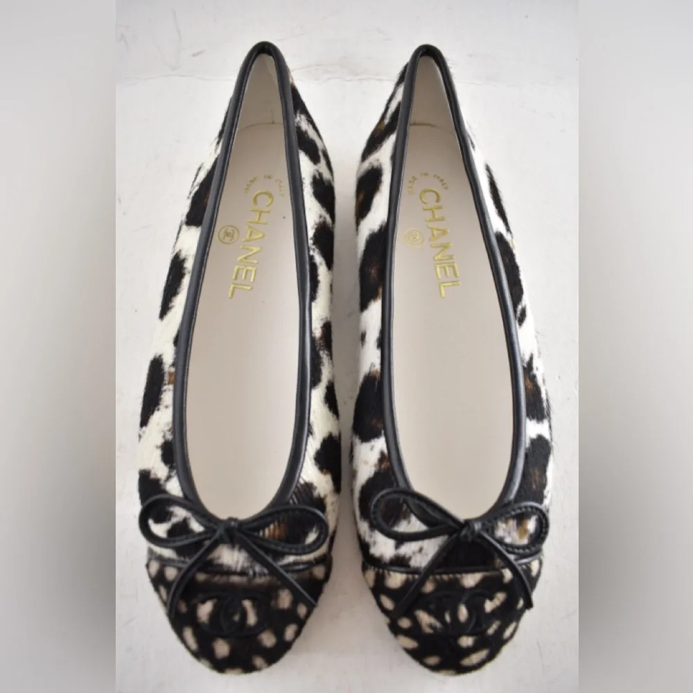Chanel 26S Black White Brown Pony Fur CC Logo Bow Tie Ballet Ballerina Flat 38.5 - Picture 9 of 16